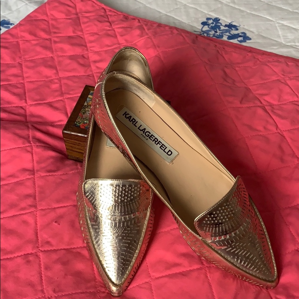 Like New Gold Karl Lagerfeld Flats🎉🎉🎉